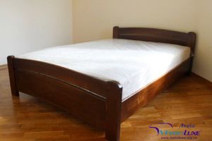 Дерев'яні ліжка від Естелла